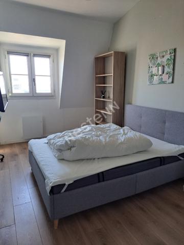 T5 MEUBLE EN DUPLEX DE CHARME - SECTEUR GARE CENTRE