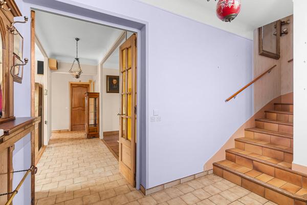 Une maison des années1930 dans son écrin de verdure