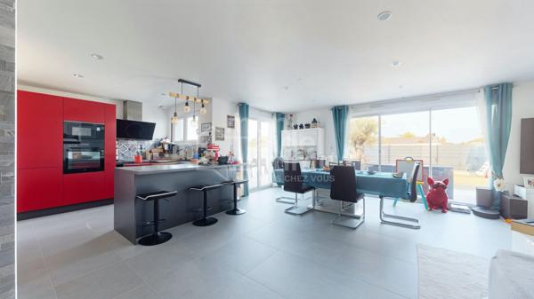 Belle maison 4 chambres avec grand garage et piscine