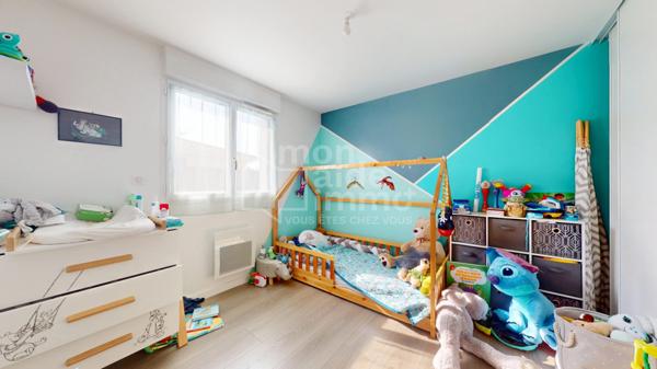 Belle maison 4 chambres avec grand garage et piscine