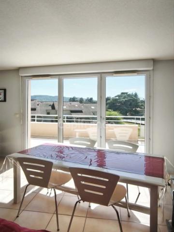 Appartement T4 de 84 m² double terrasse, garage et cave