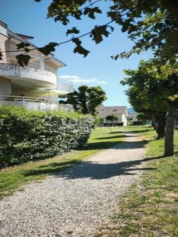 Appartement T4 de 84 m² double terrasse, garage et cave