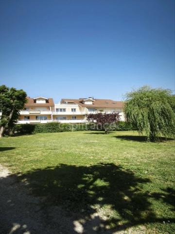 Appartement T4 de 84 m² double terrasse, garage et cave