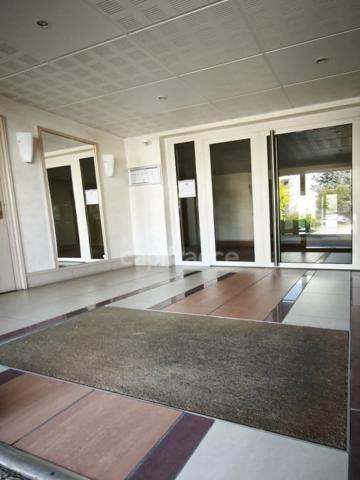 Appartement T4 de 84 m² double terrasse, garage et cave