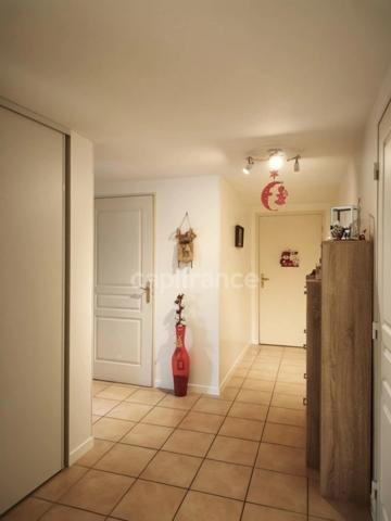 Appartement T4 de 84 m² double terrasse, garage et cave