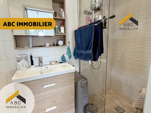 Orange (84100) Maison avec piscine, double garage et jardin à Orange avec ABC Immobillier