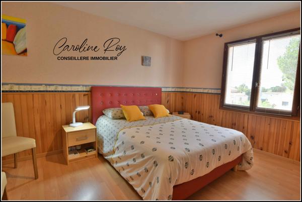 Clisson (44190) CLISSON Village à quelques minutes du centre ville, maison 4 ch, garage et jardin de 1176 m² environ.