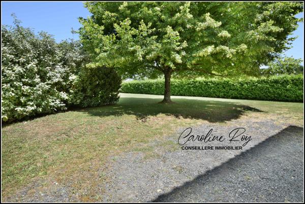 Clisson (44190) CLISSON Village à quelques minutes du centre ville, maison 4 ch, garage et jardin de 1176 m² environ.