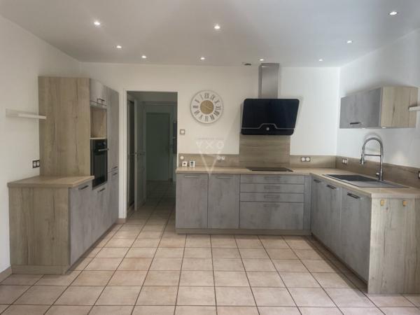 Vaste maison indépendante sur l'axe NANCY SAINT-DIE