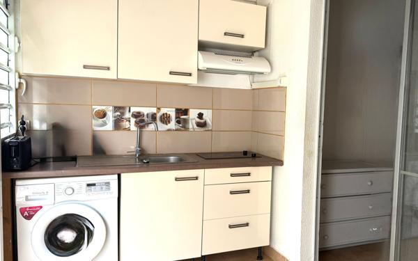 Appartement à vendre    3 pièces • 27,63 m2 Saint-François