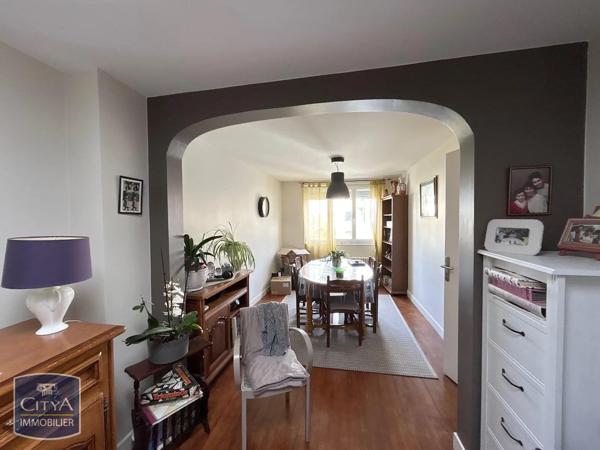Appartement à louer 3 pièces 65m² Combronde (63460)