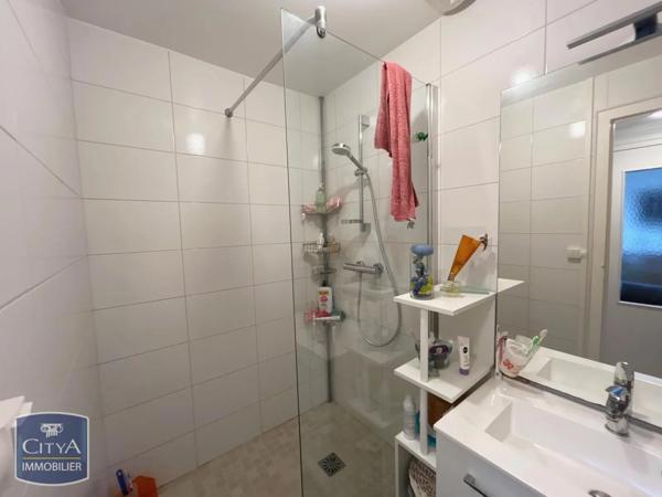 Appartement à louer 3 pièces 65m² Combronde (63460)