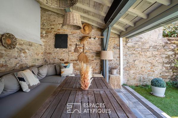 Maison de caractère avec piscine et jardin paysager à Monselet