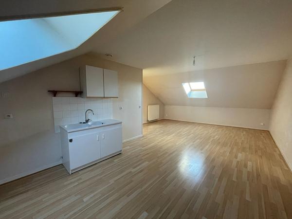 "APPARTMENT LA FLECHE 3 PIECES 48M2"