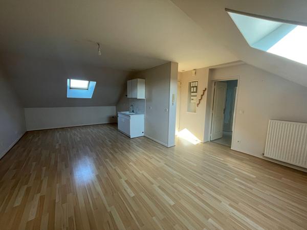 "APPARTMENT LA FLECHE 3 PIECES 48M2"