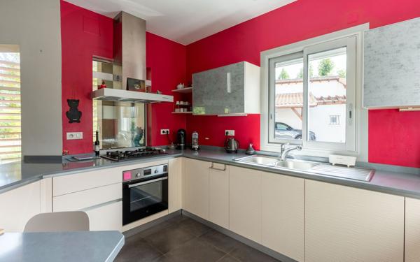 Maison à vendre    6 pièces •  Biscarrosse