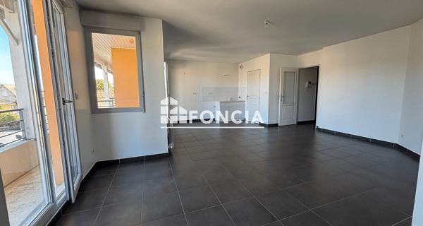 Location Appartement 3 pièces 74.65 m² - Quincieux 69650