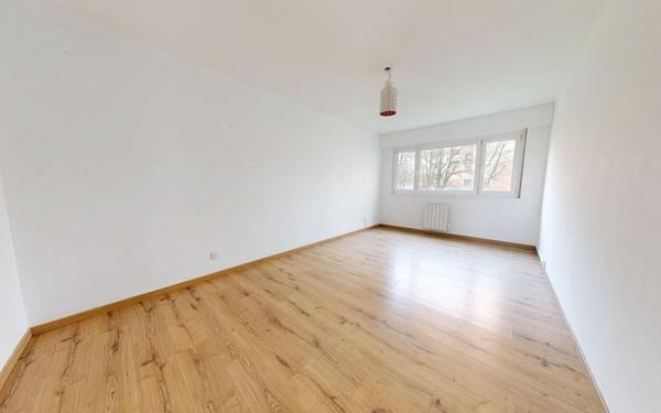 Appartement à vendre    3 pièces • 69 m2 Bischheim