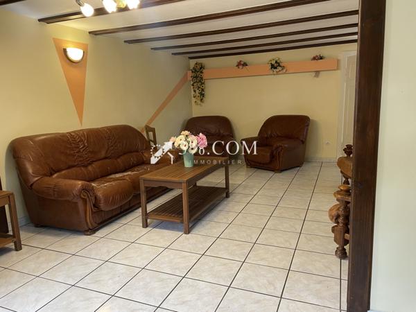 Maison 25 pièce(s) 19 chambre(s) 630 m²