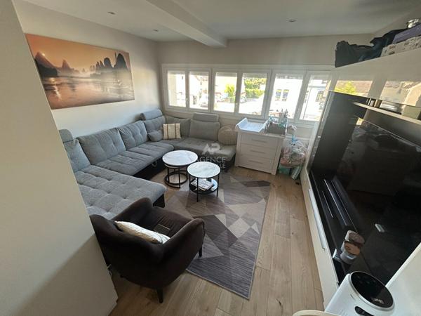 Appartement Poissy 2 pièce(s) 44 m2 €217 000 ** - Référence 8832