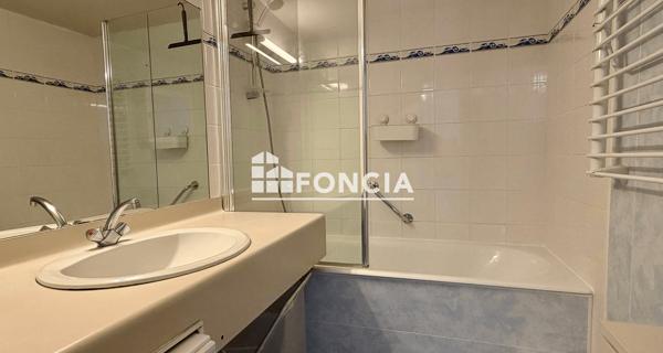 Location Appartement meublé 3 pièces 48.86 m² - La Rochelle 17000
