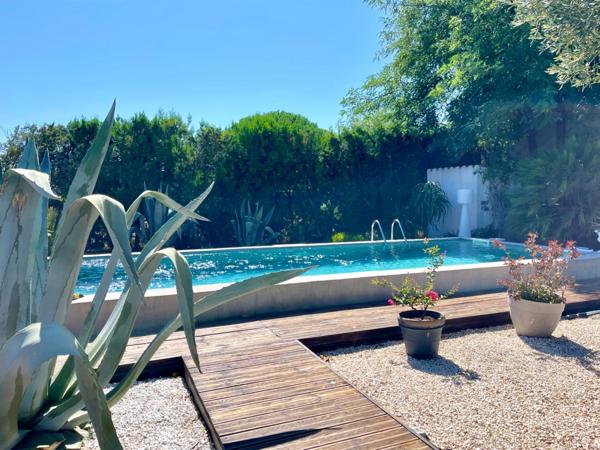 Coup de cœur en Camargue – Mas individuel rénové avec jardin paysager & piscine sans vis-à-vis
