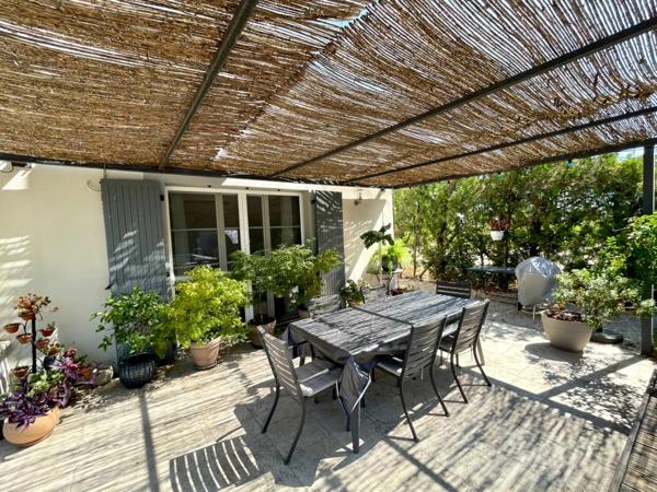 Coup de cœur en Camargue – Mas individuel rénové avec jardin paysager & piscine sans vis-à-vis