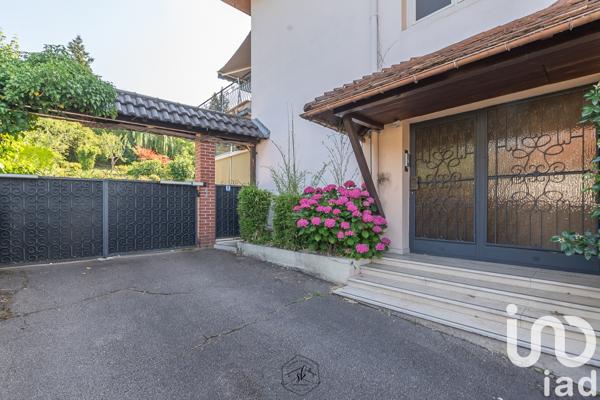 Appartement à vendre 4 pièces 102 m² Saint-Julien-lès-Metz