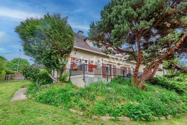 Maison à vendre 10 pièces de 259,84 m² à Andrésy Autres biens correspondant à votre recherche Autres biens de l'agent