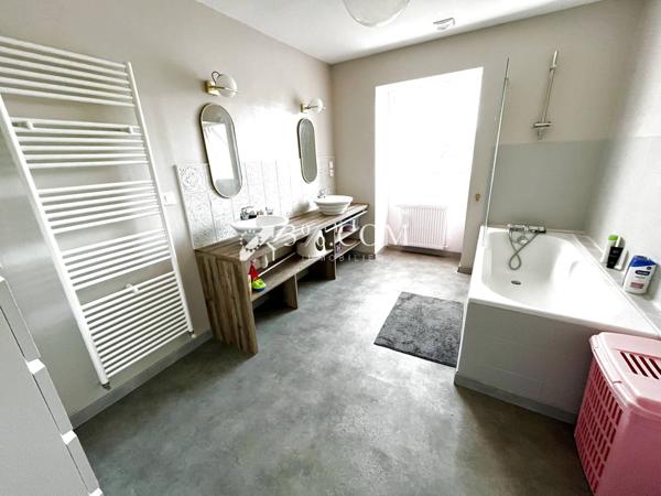 Maison 5 pièce(s) 4 chambre(s) 145 m²