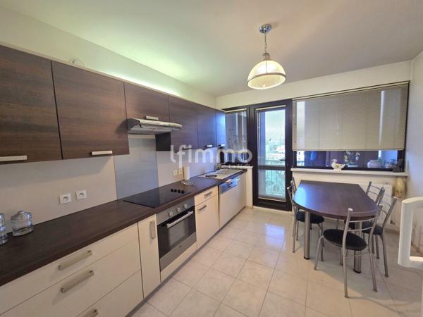 Appartement 94 m² avec balcon, ascenseur, garage et cave