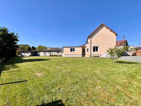 PROCHES COMMERCES ET ÉCOLES