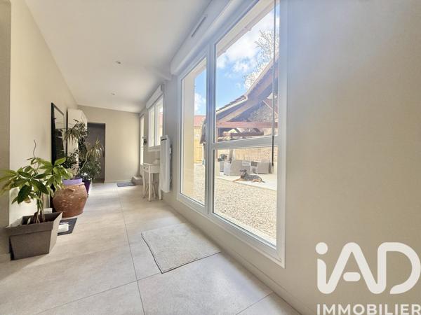 Maison à vendre 6 pièces 282 m² Crépy