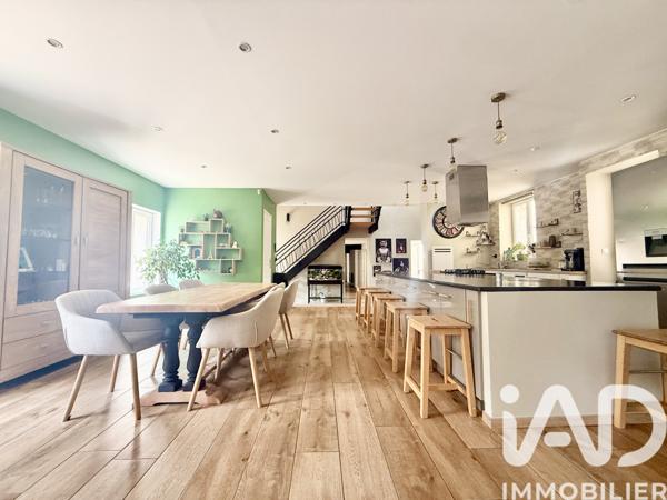 Maison à vendre 6 pièces 282 m² Crépy