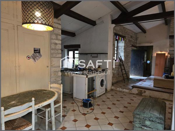 MOULIN A RENOVER AVEC CACHET / BEAU POTENTIEL/ PRESQU'ILE / CADRE VERDOYANT !