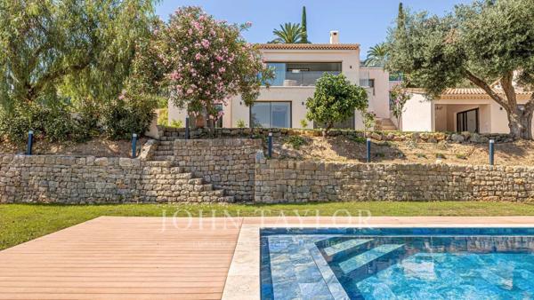 Villa rénovée vue mer - Proche Cannes