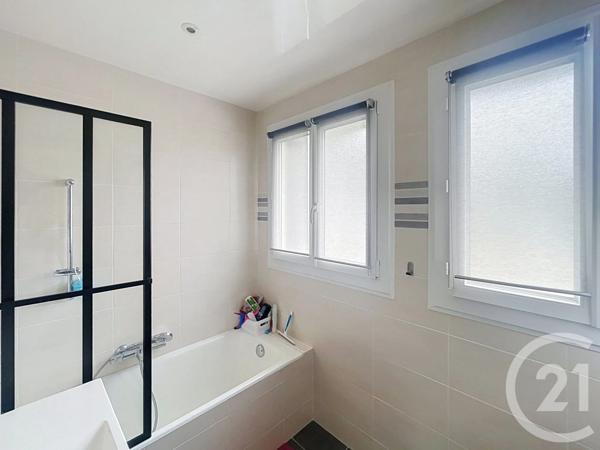 Maison à vendre  5 pièces - 141,85 m 2   GUIDEL  - 56