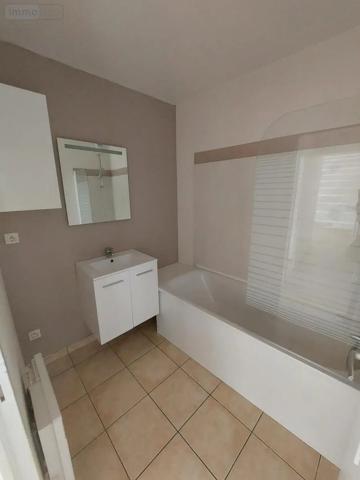 Location - Appartement Reims 51100 3 pièces 63 m 2