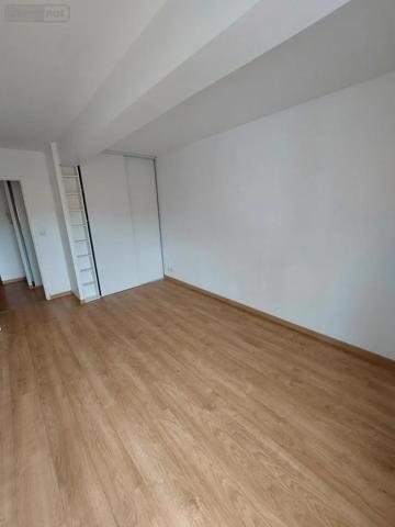 Location - Appartement Reims 51100 3 pièces 63 m 2