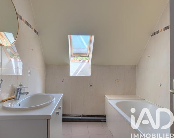 Maison à vendre 6 pièces 111 m² Authon-la-Plaine