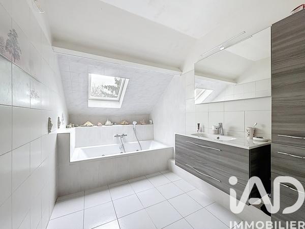 Maison à vendre 7 pièces 140 m² Viry-Châtillon