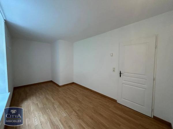 Appartement à louer 2 pièces 32.9m² Sedan (08200)