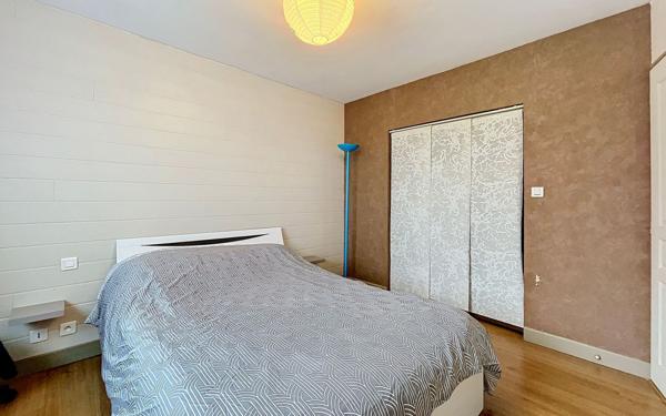 Maison à vendre    7 pièces •  Sainte-Féréole