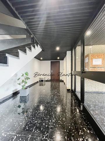 Appartement avec vue sur la piscine et le parc