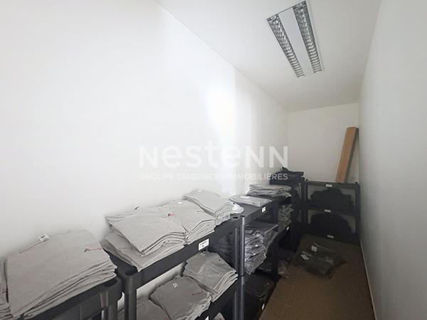 Local commercial d'environ 225 m² au coeur de Sainte-Sigolène