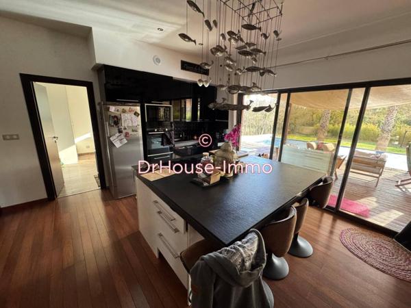 Maison à vendre 7 pièces de 230 m²