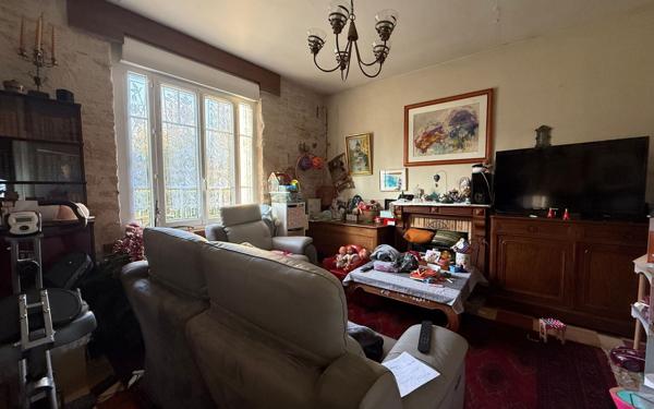 Maison à vendre    8 pièces •  Villebadin