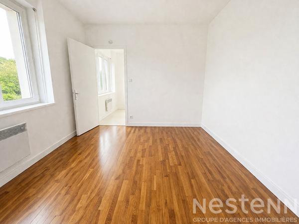 À LOUER - Charmant T2  vide de 33 m² avec balcon et stationnement privatif à Brech