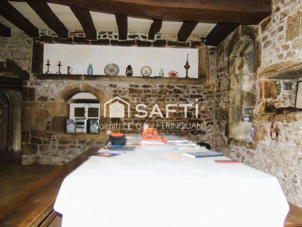 MAGNIFIQUE MANOIR DU XVIè SIECLE