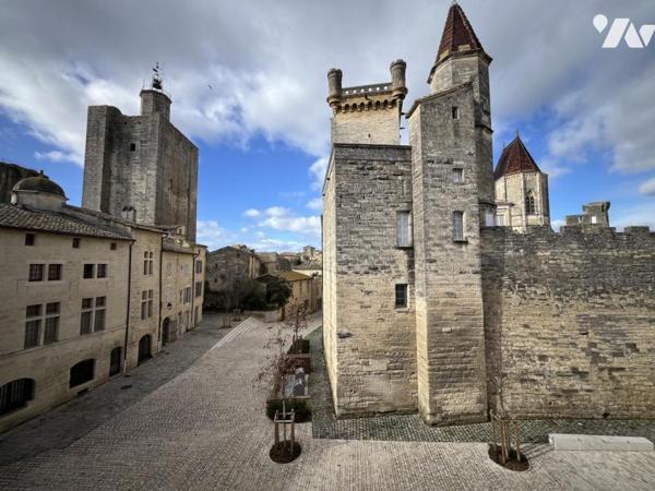 Appartement d’Exception avec Terrasse Panoramique au Cœur Historique d’Uzès